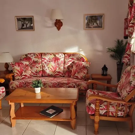 بيت للعطل Brisas 71 *